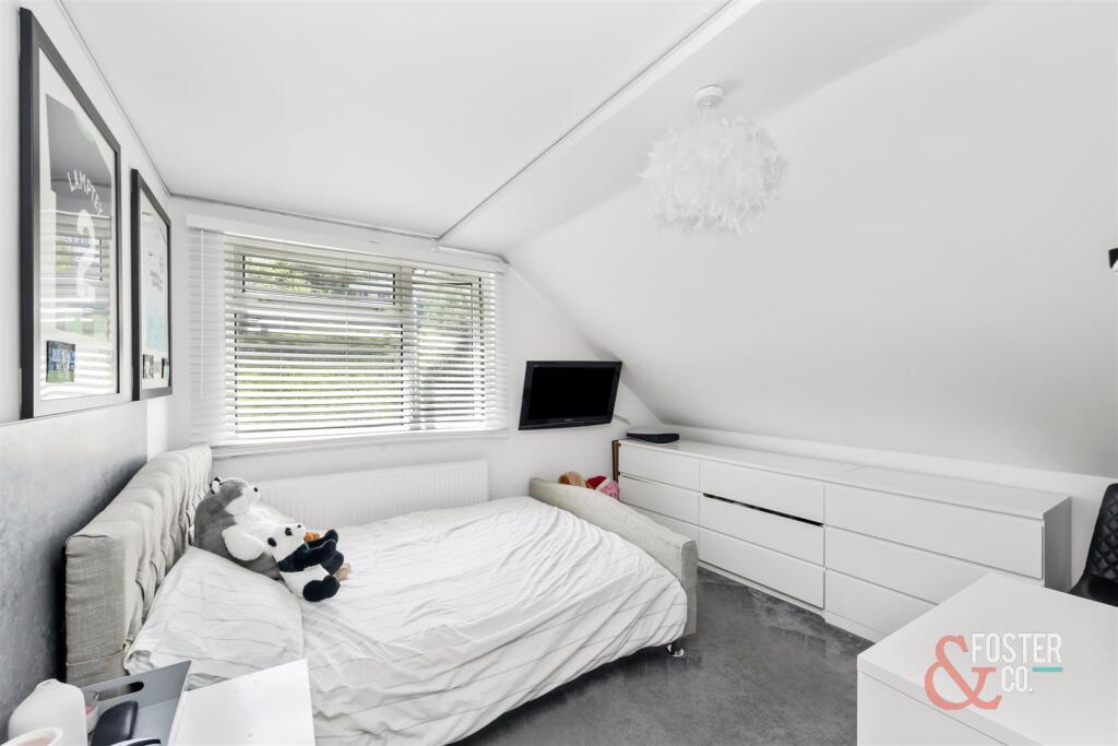 Valley Drive, 91-027.jpg