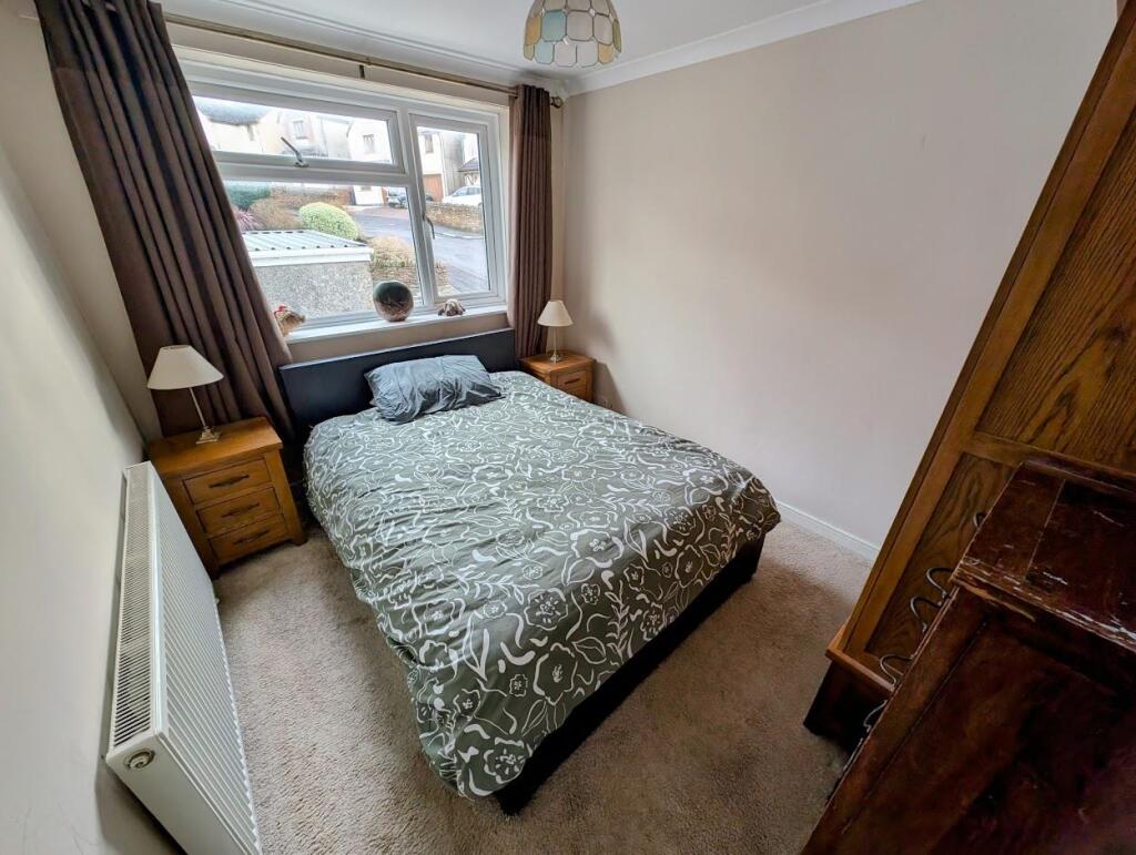 bed 3.jpg