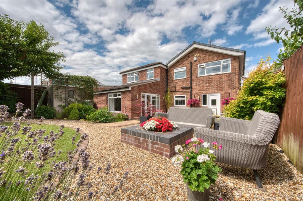 Rear Garden - seating area.jpg