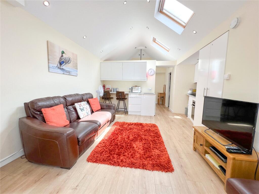 Annexe Lounge