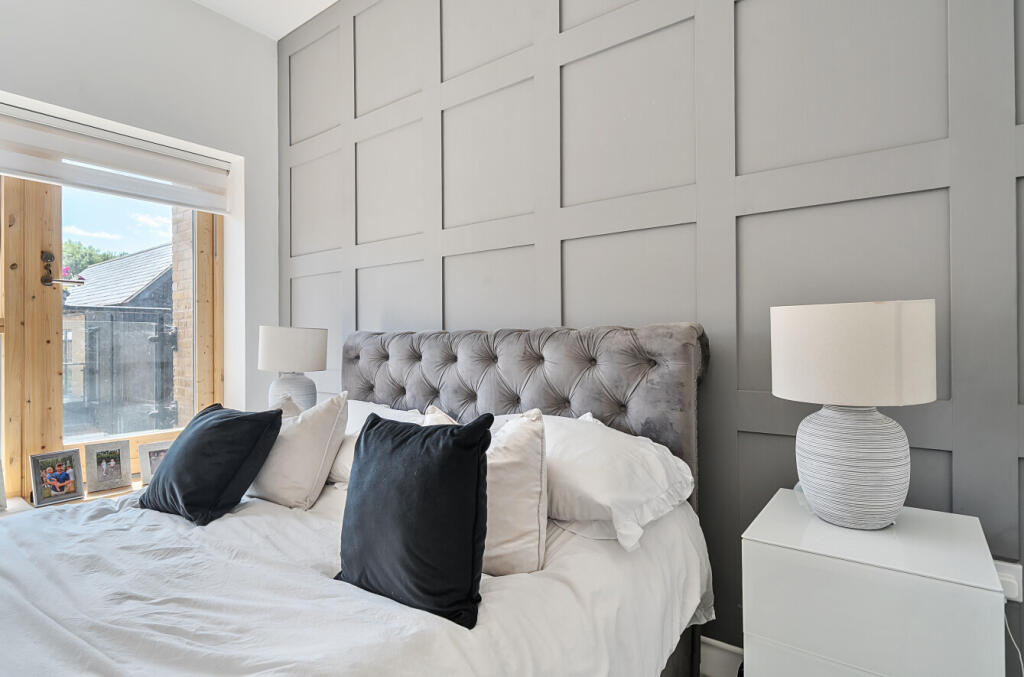 1319219-7-686f8bf...