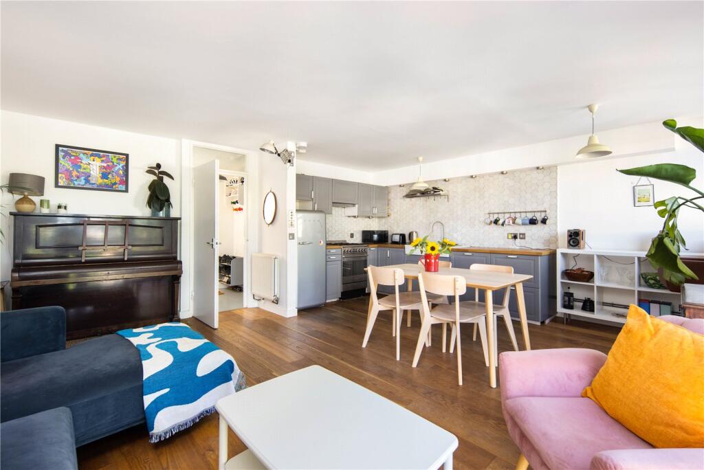 Living Area/Kitchen
