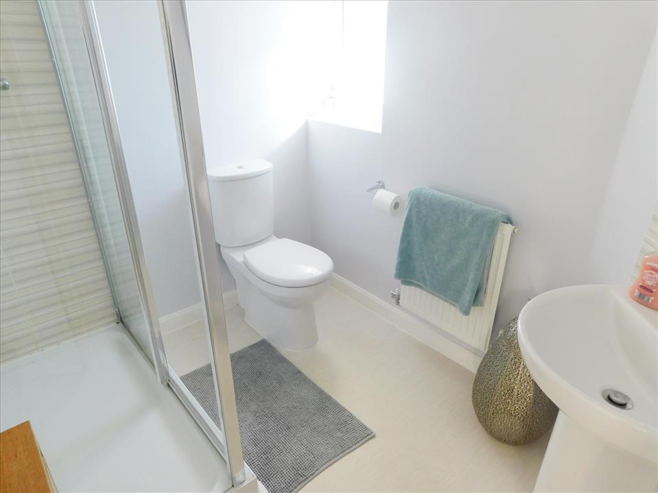 EN SUITE