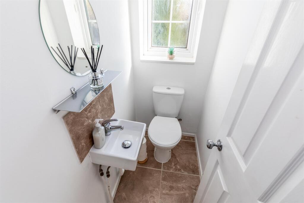 Hill End Drive, Henbury WC.jpg