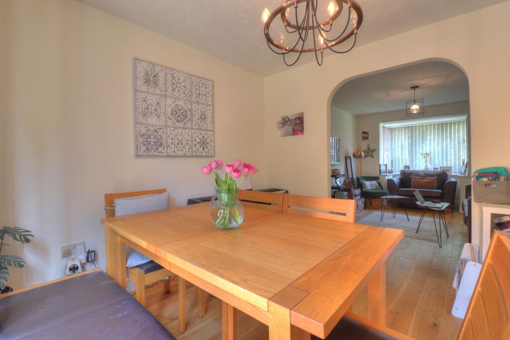 dining room/lounge