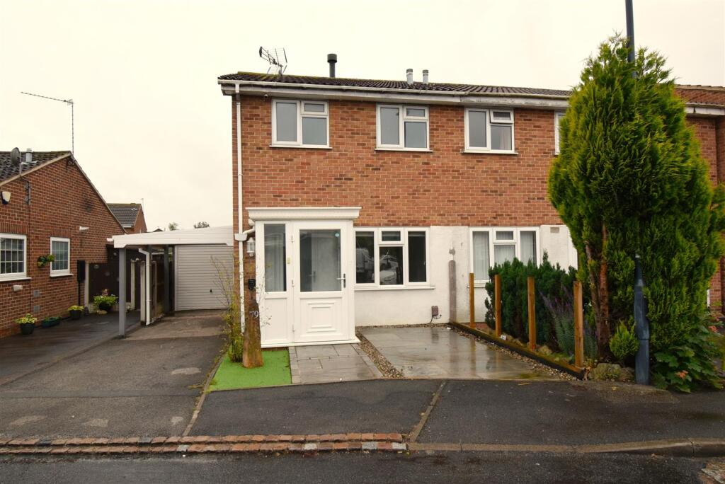 Front Garden/Driveway