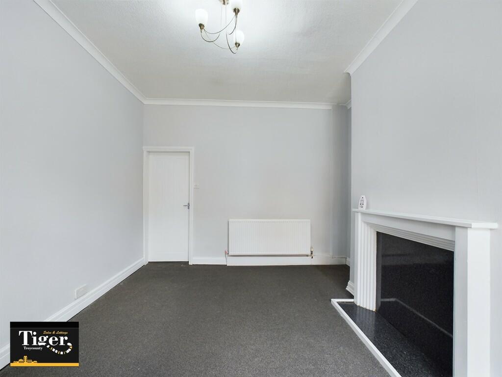 CAM03440G0-PR0143...