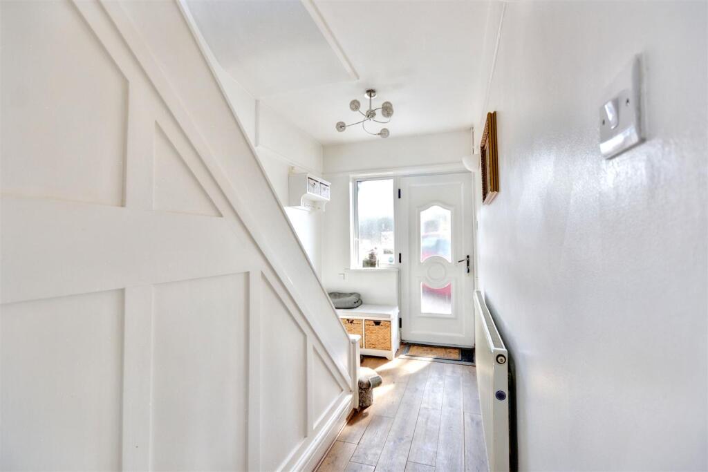 Entrance Hall_2.jpeg
