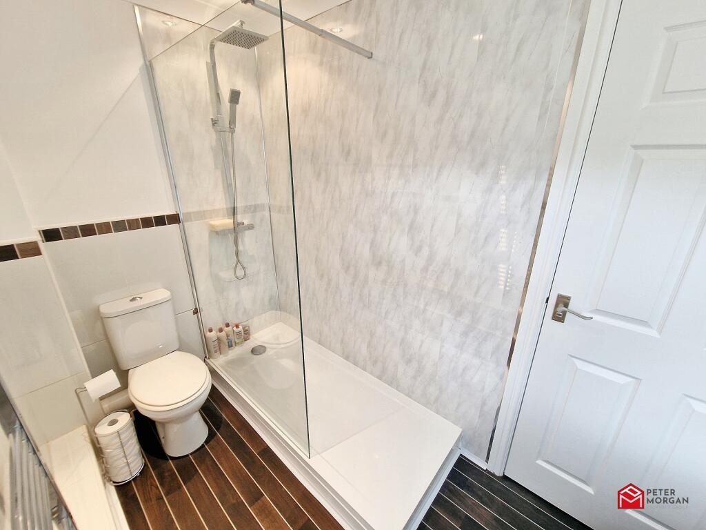Family Shower Room