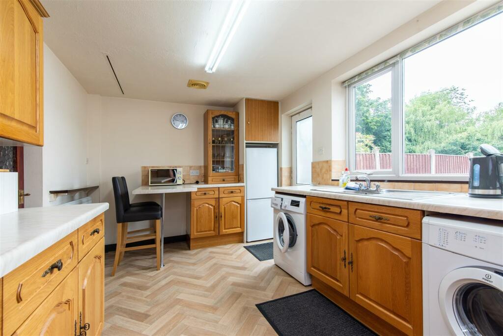 10 Fields Way-10.jpg