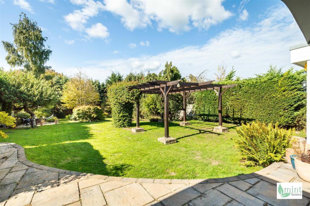 Watermark - 70 Bousley Rise-48.jpg