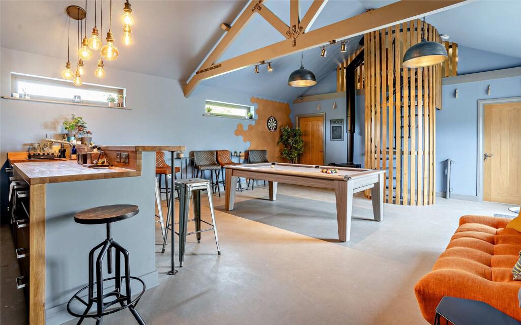 Bar Lounge