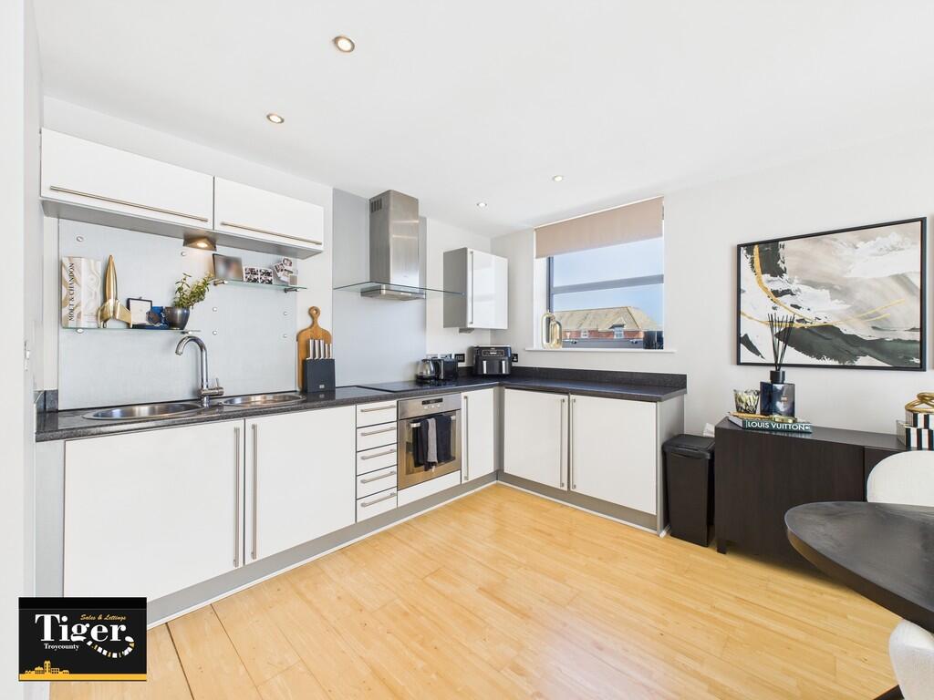 CAM03440G0-PR0305...