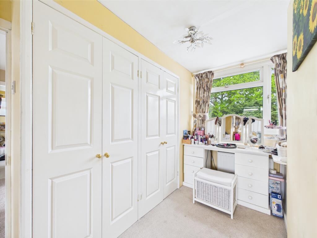 CAM01354G0-PR0500-STILL017