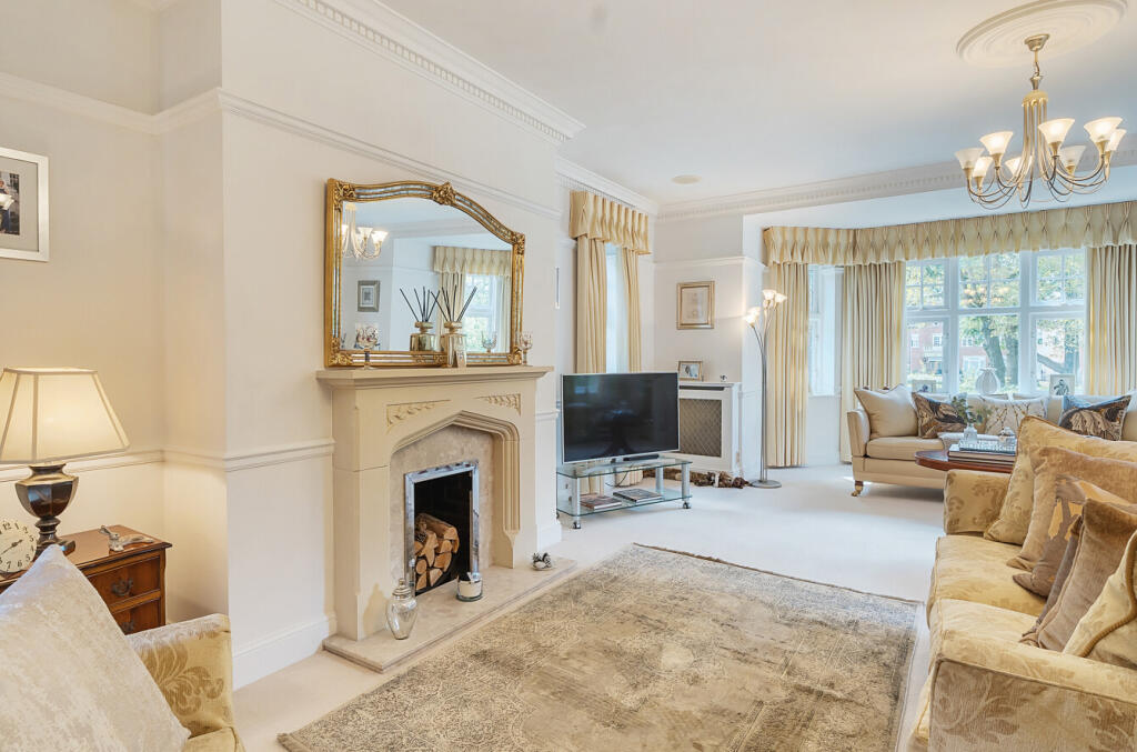 1334948-22-689220...