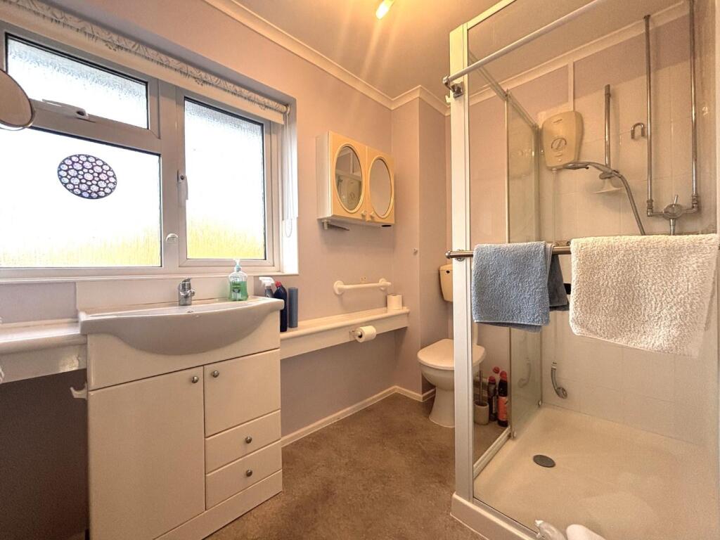 Shower Room.jpeg