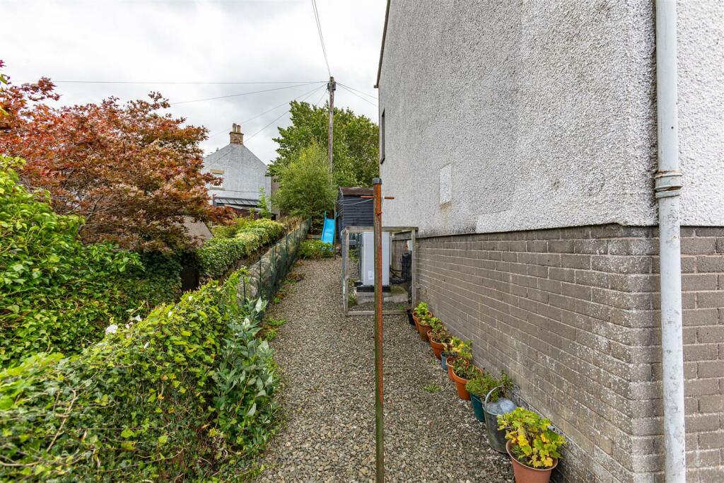 4 Bemersyde Crescent Selkirk 37.JPG