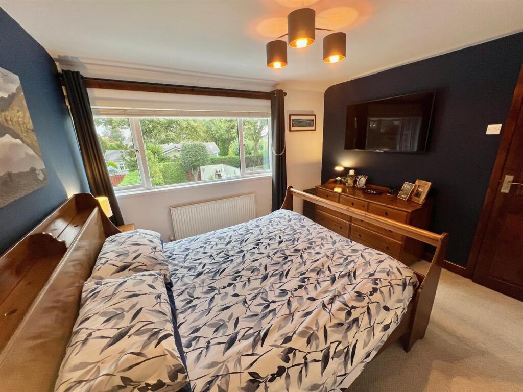 Bramleys Estate Agents - The Drive - Hipperholme (