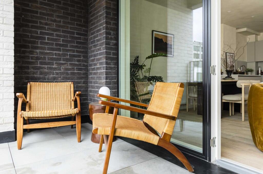 1 Bed Clayton Rd 1255