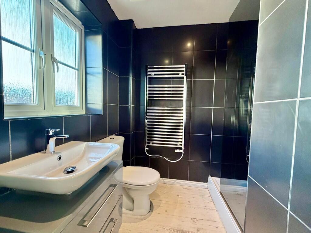 25a21dd4-60f0-4ab...