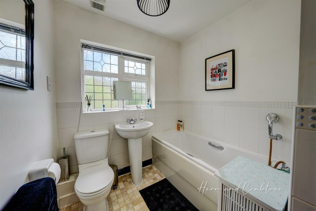 Page Drive, HernCrabtree (41).jpg