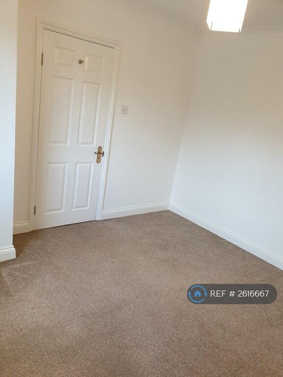 Bedroom 2 (Double)