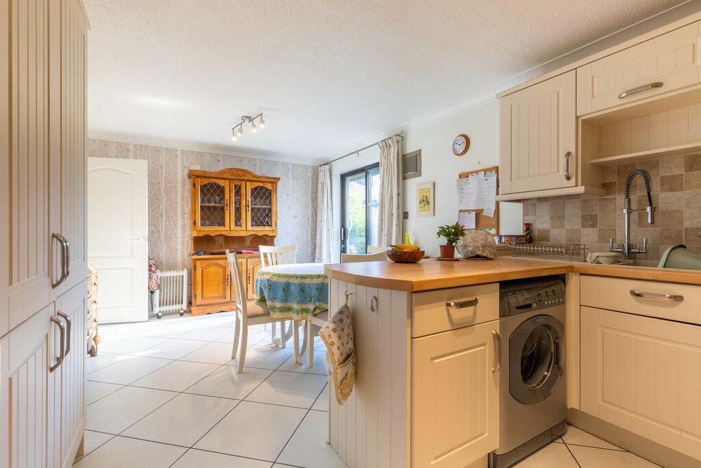 Kitchen/Dining Ro...