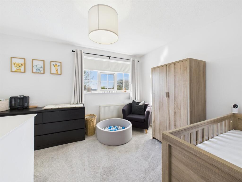 Bedroom: