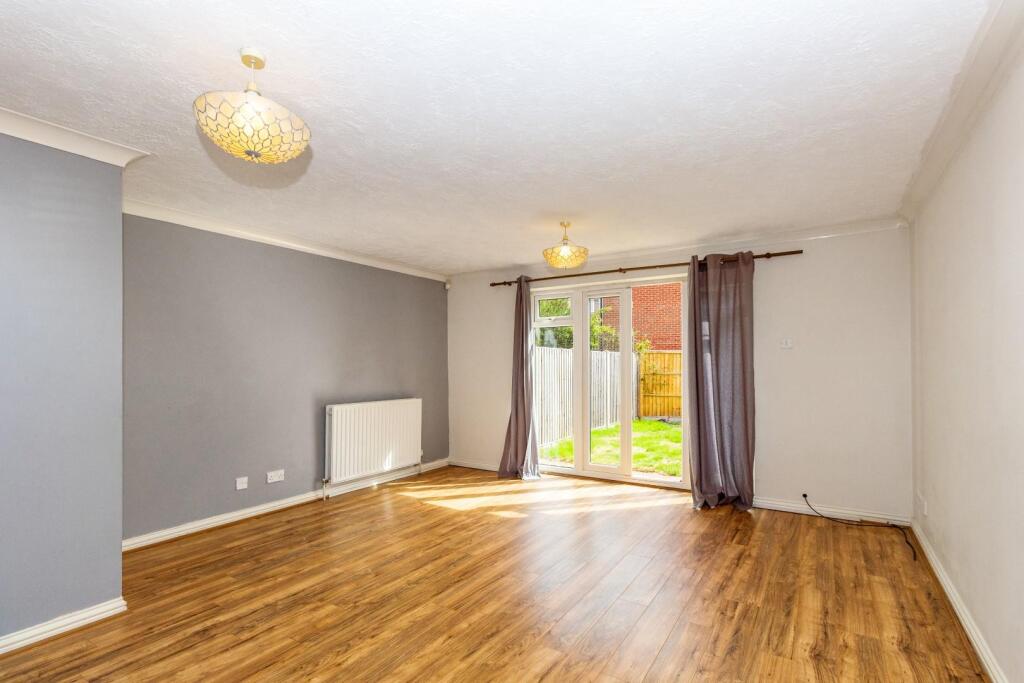 3f47589c-975c-486f-9fbf-b43962f71180JPH - 72 Earls