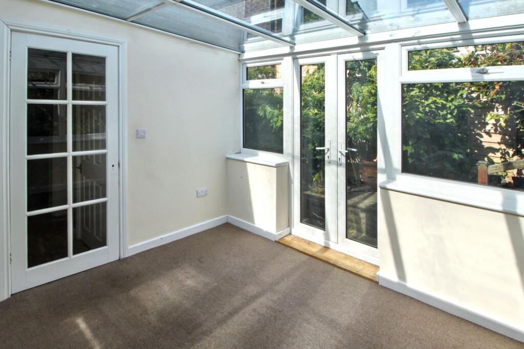 12 Hectorage Road, Tonbridge, Kent TN9 2DP