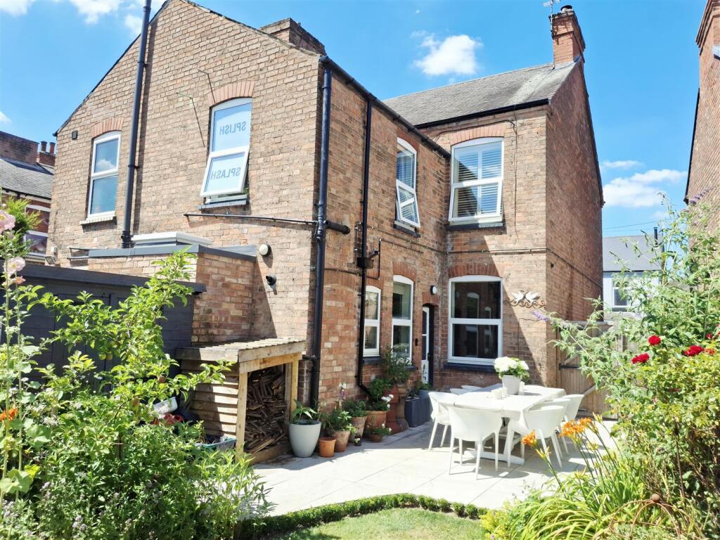 44 Chandos - Back of House.jpg