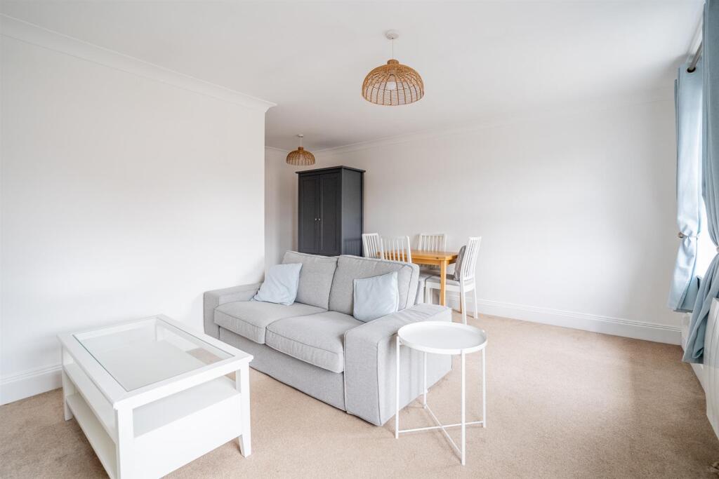 Acaster Lane, Bishopthorpe, York, YO23 2RT