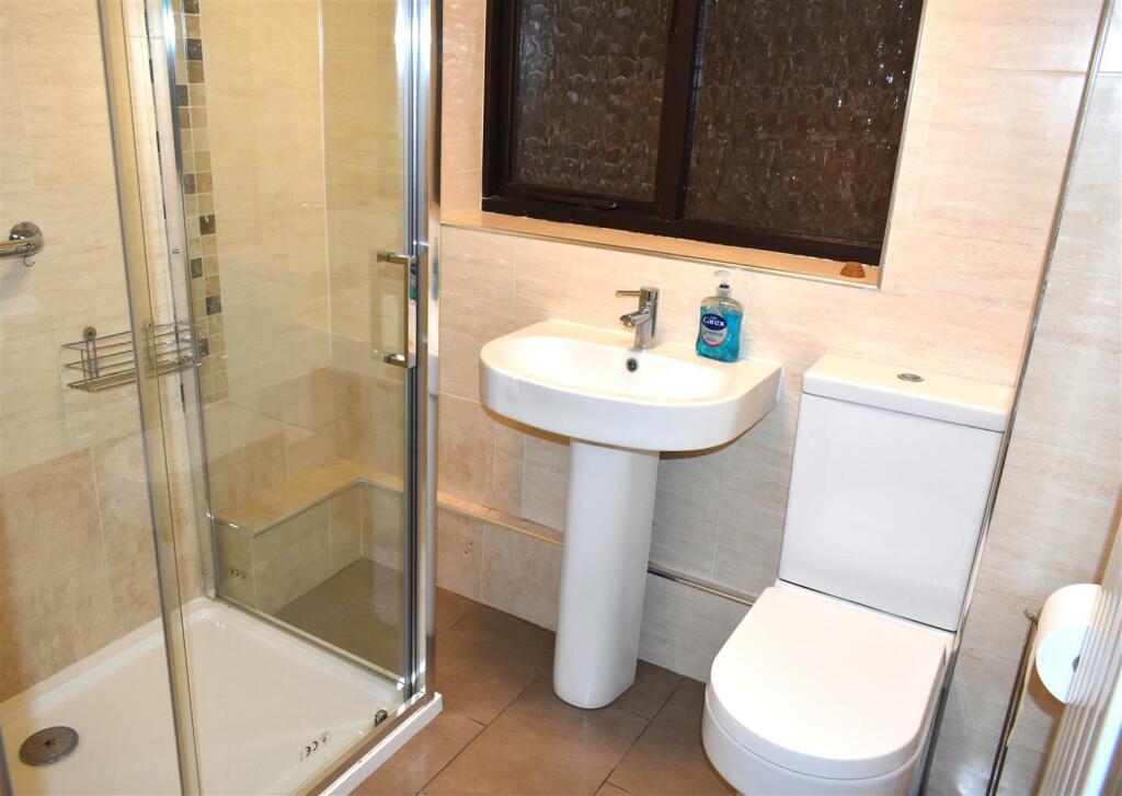 shower room.JPG