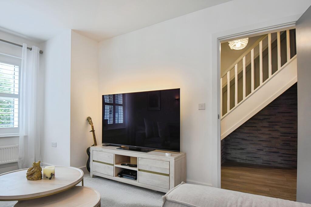 Lounge/ Hallway
