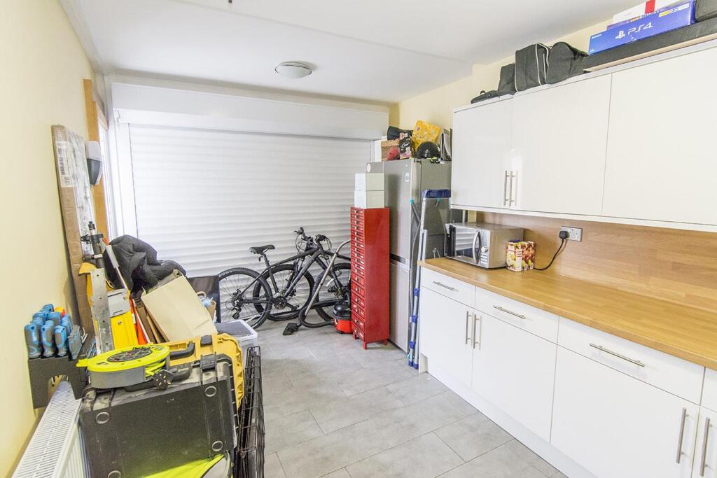 Garage / Utility Room