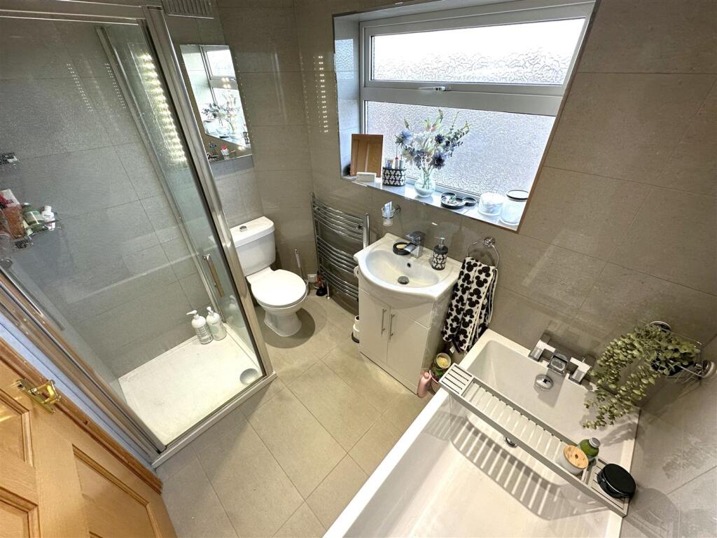 Modern FOUR-PIECE Bathroom 249
