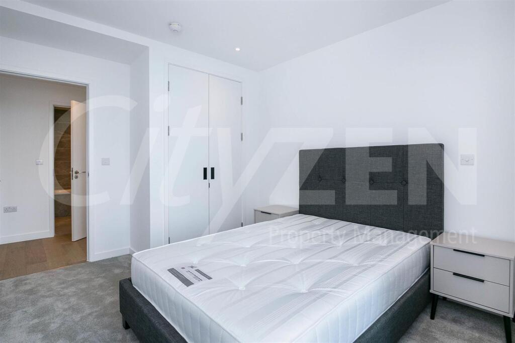 BEDROOM (SIMILAR FLAT)