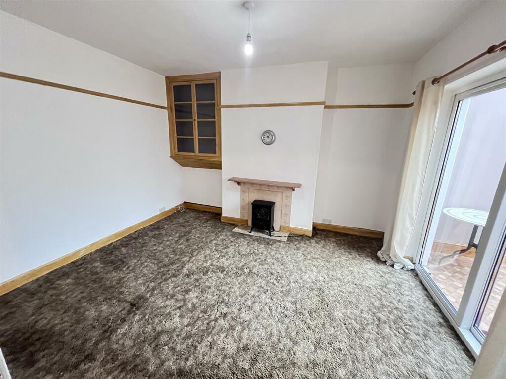 dining room.JPG