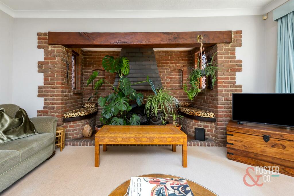 The Drive, 99-024.jpg