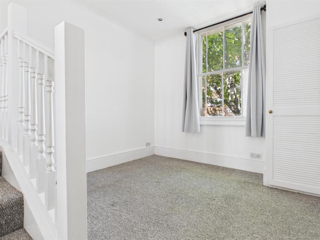 Bedroom.jpg