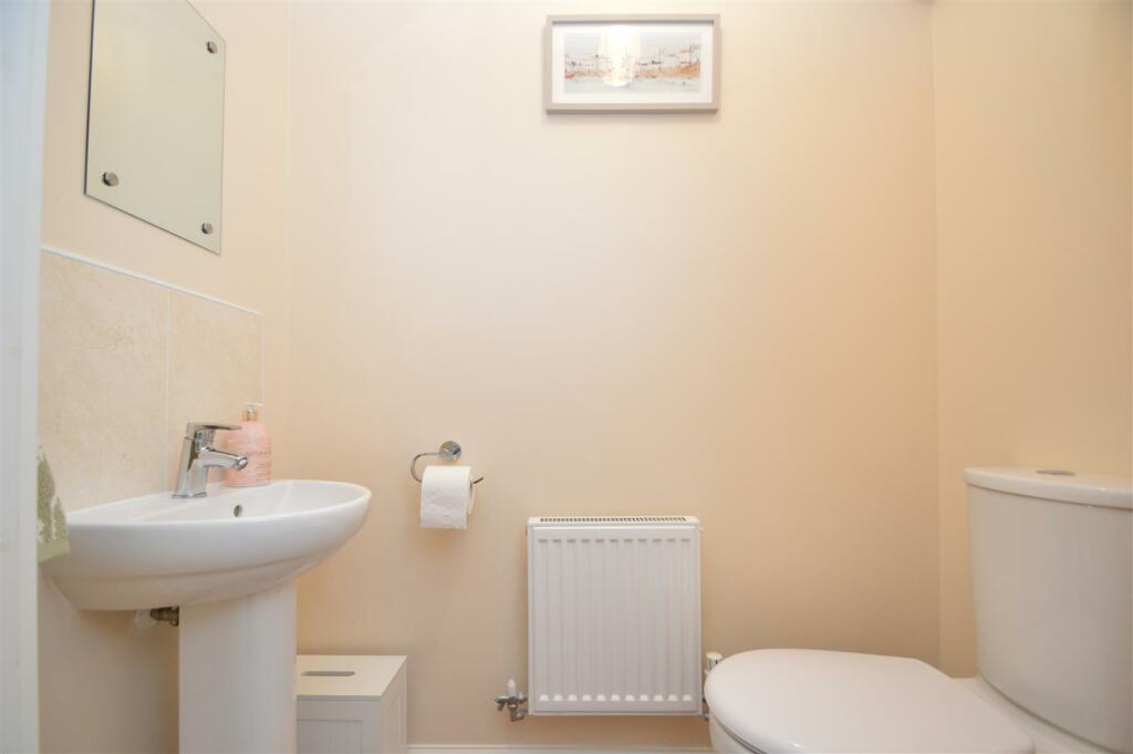 Cloakroom wc