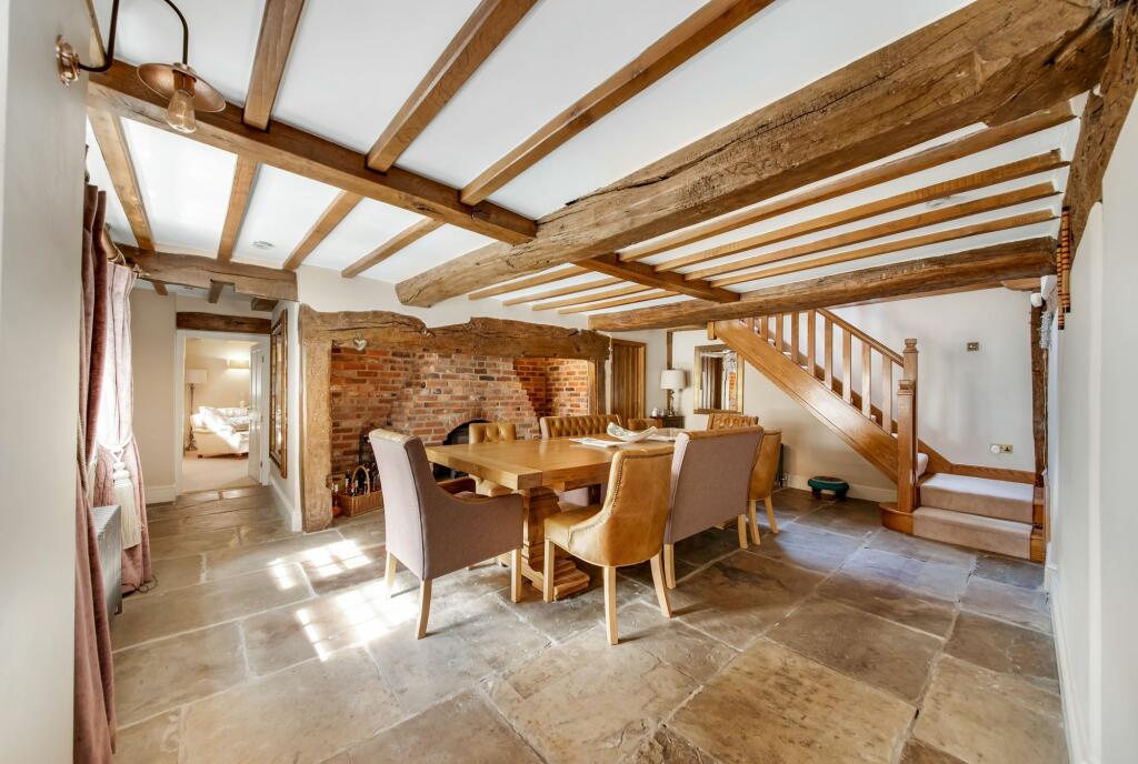LIVING DINING AREA