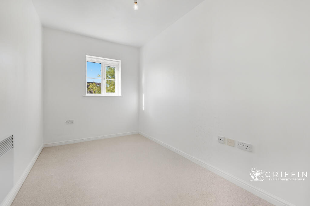 p1886121p1886125