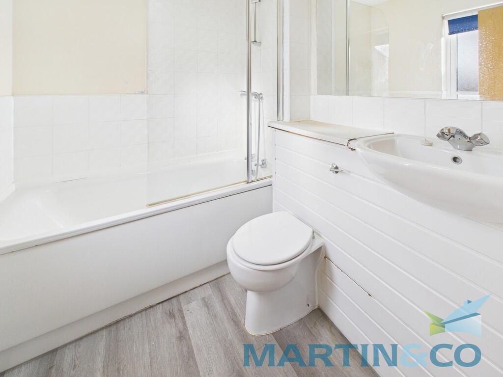 CAM01870G0-PR0158...