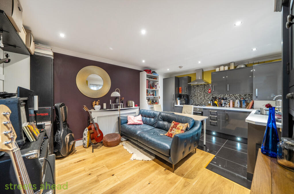 fc13da6a-2664-470...