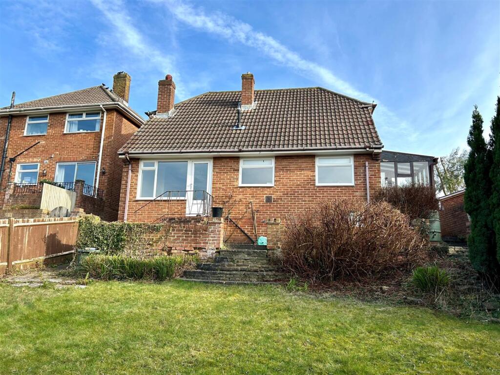 St Helens Crescent 12 Rear.jpg