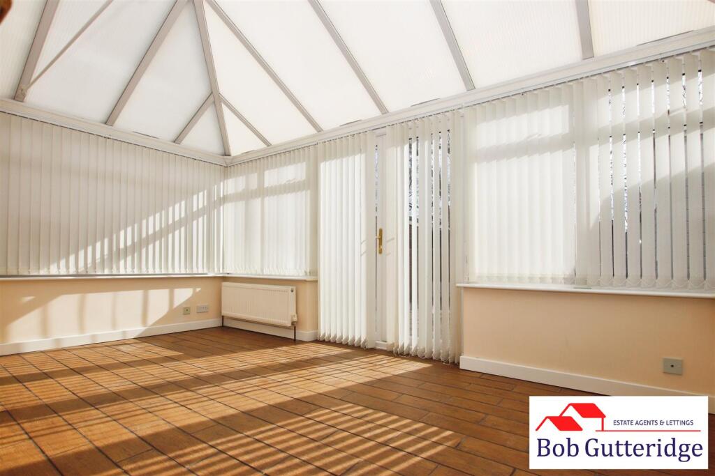 HALF BRICK AND UPVC DOUBLE GLAZED CONSERVATORY