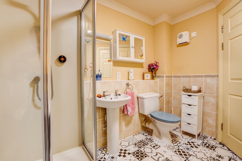 Birch Court, HernCrabtree (14).jpg