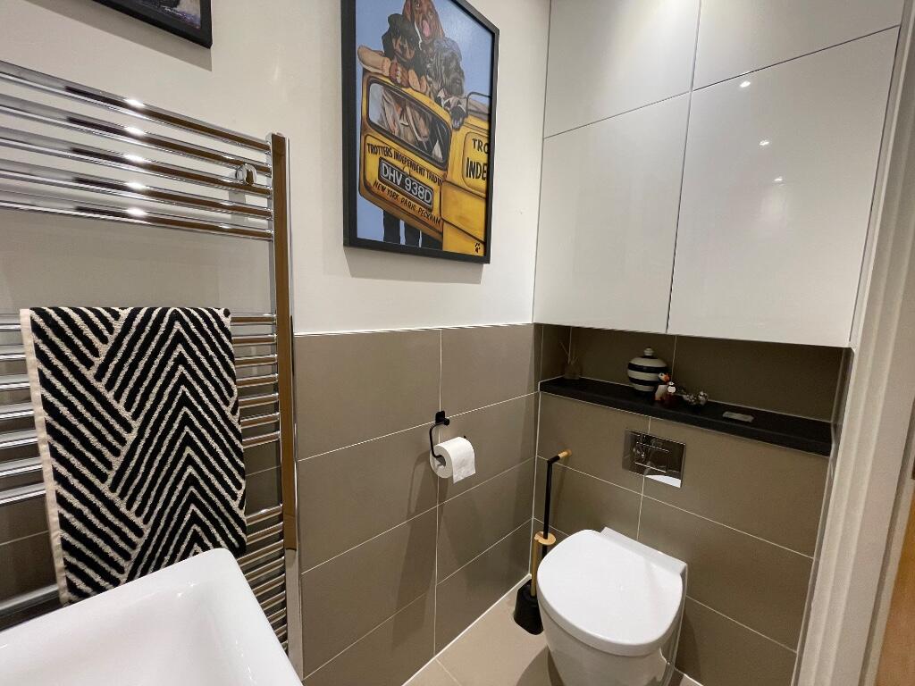 DOWNSTAIRS CLOAKROOM