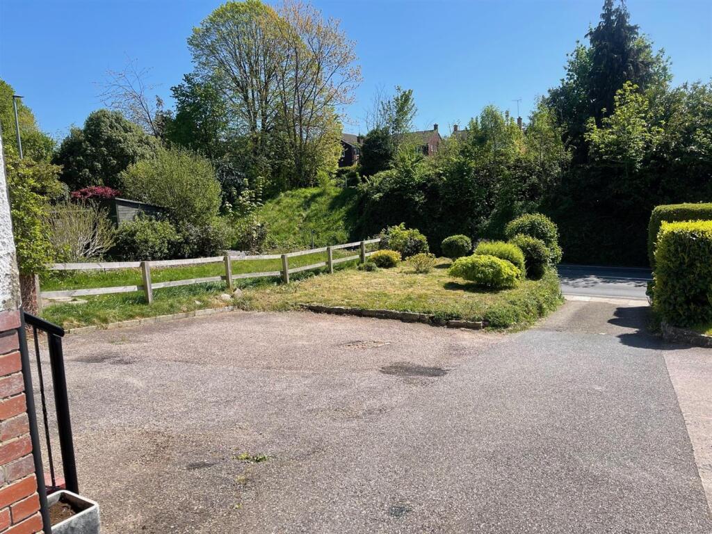 Driveway &amp; Parking